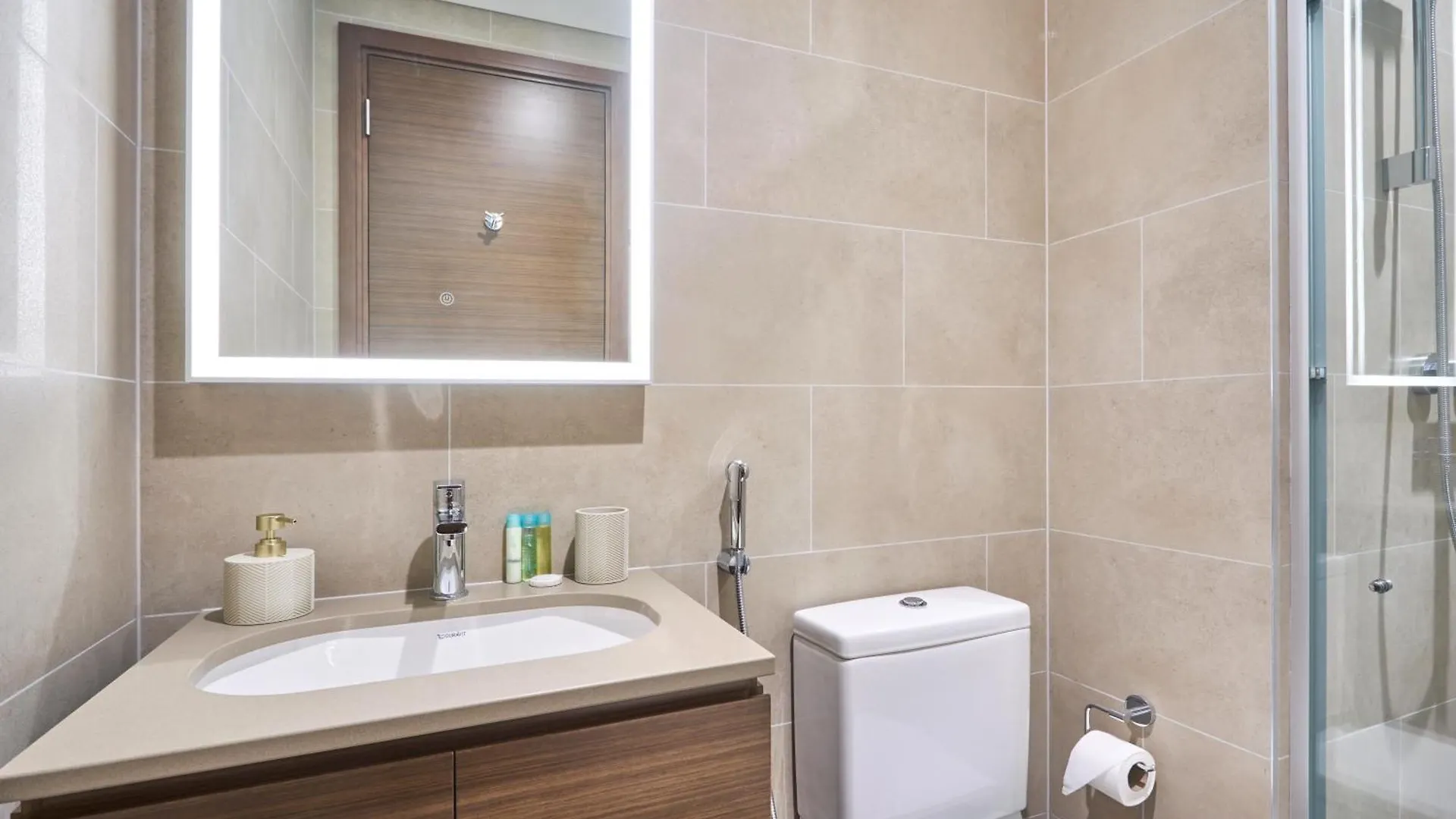 Stay By Latinem Luxury 1Br Holiday Home Cvra704 Near Downtown Dubai