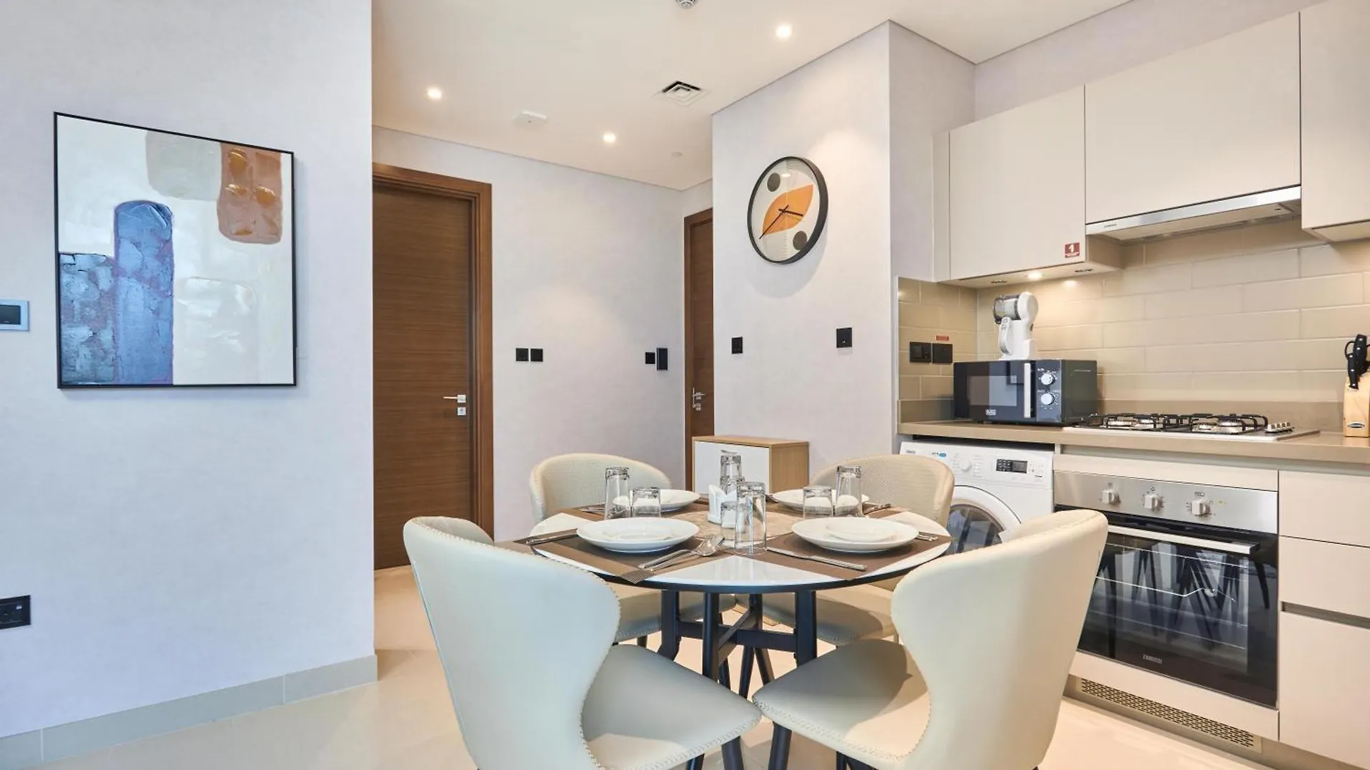 Stay By Latinem Luxury 1Br Holiday Home Cvra704 Near Downtown Dubai